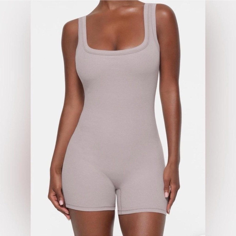 NWT SKIMS Cotton Ribbed Romper- Color Oyster - LIMITED Edition